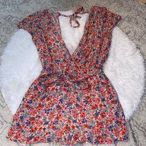 ✨AE Floral Romper